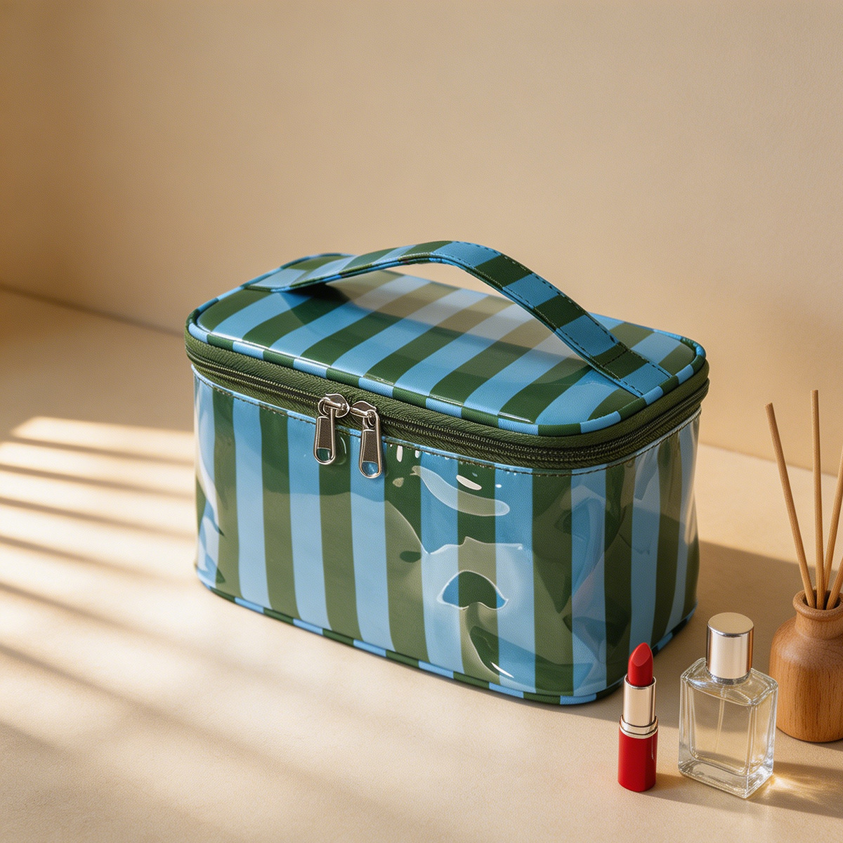 PVC Stripe Large Capacity Cosm - Skincare D'Alba recension och pris